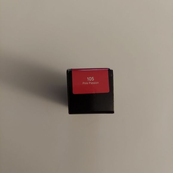 VDL Expert Color Real fit Velvet Lipstick in Pink Passion - Picture 8 of 11